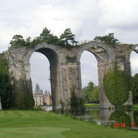 Chambres D'Hotes La Bergerie De L'Aqueduc Houx Exterior photo